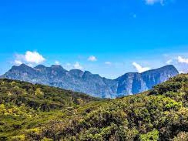 Knuckles Five Peak Summit Trekking