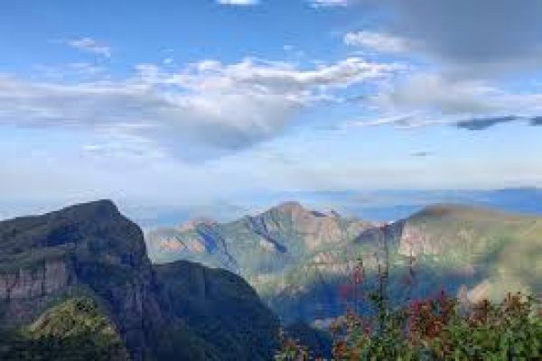 02 Nights / 03 days Knuckles Trekking Tour